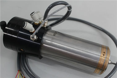 0.9KW 200k Rpm Spindle de roulement à air refroidi par eau / huile pour le forage de PCB